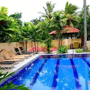 2* Hotel Maple Village By Travel Corners