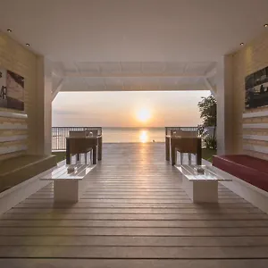 3* Bed & Breakfast Hush Lagoon 30